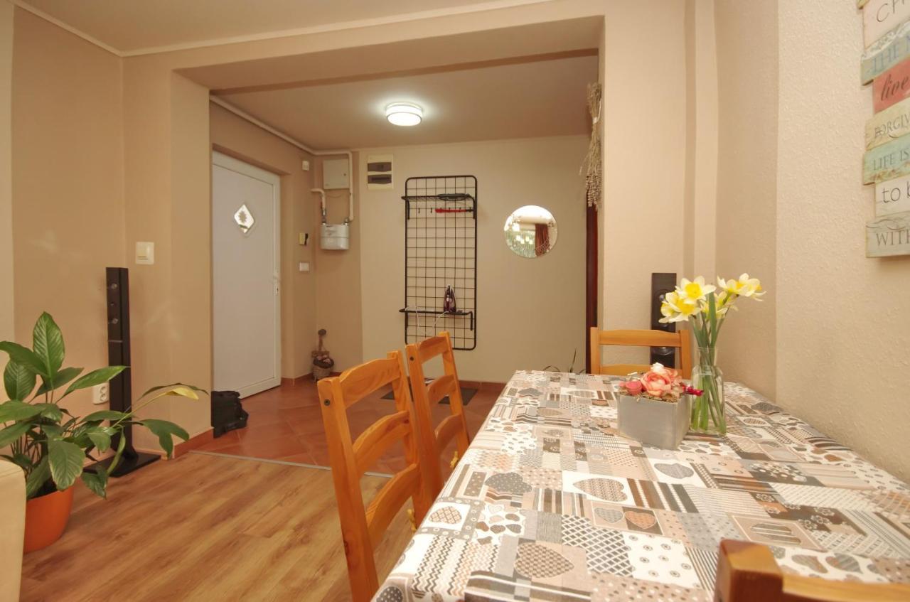 Bodza Apartman Gyula Eksteriør bilde